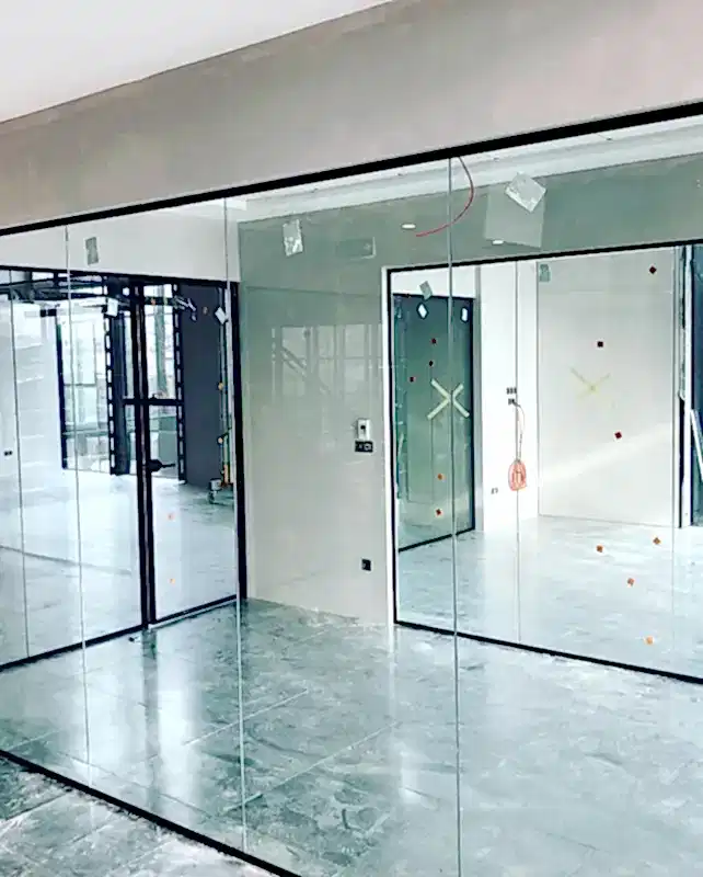 Ekoline Sistem Hoppe Kapılı Cam Bölme