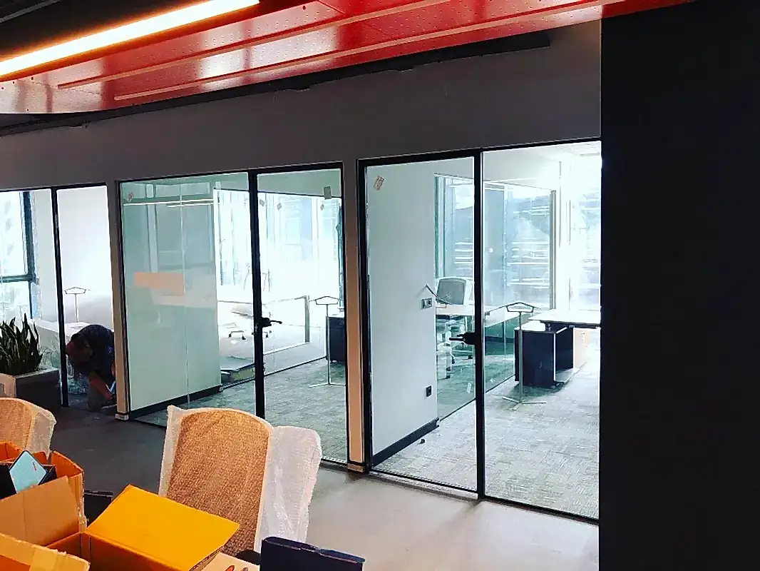 Ekoline Sistem Hoppe Kapılı Cam Bölme