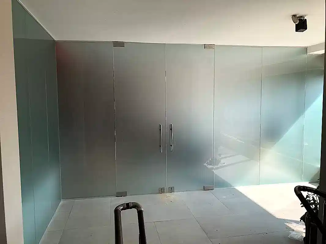Hidrolik Cam Kapılı Ofis Bölme