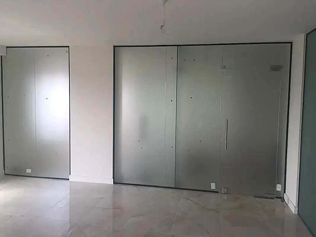 Hidrolik Cam Kapılı Ofis Bölme