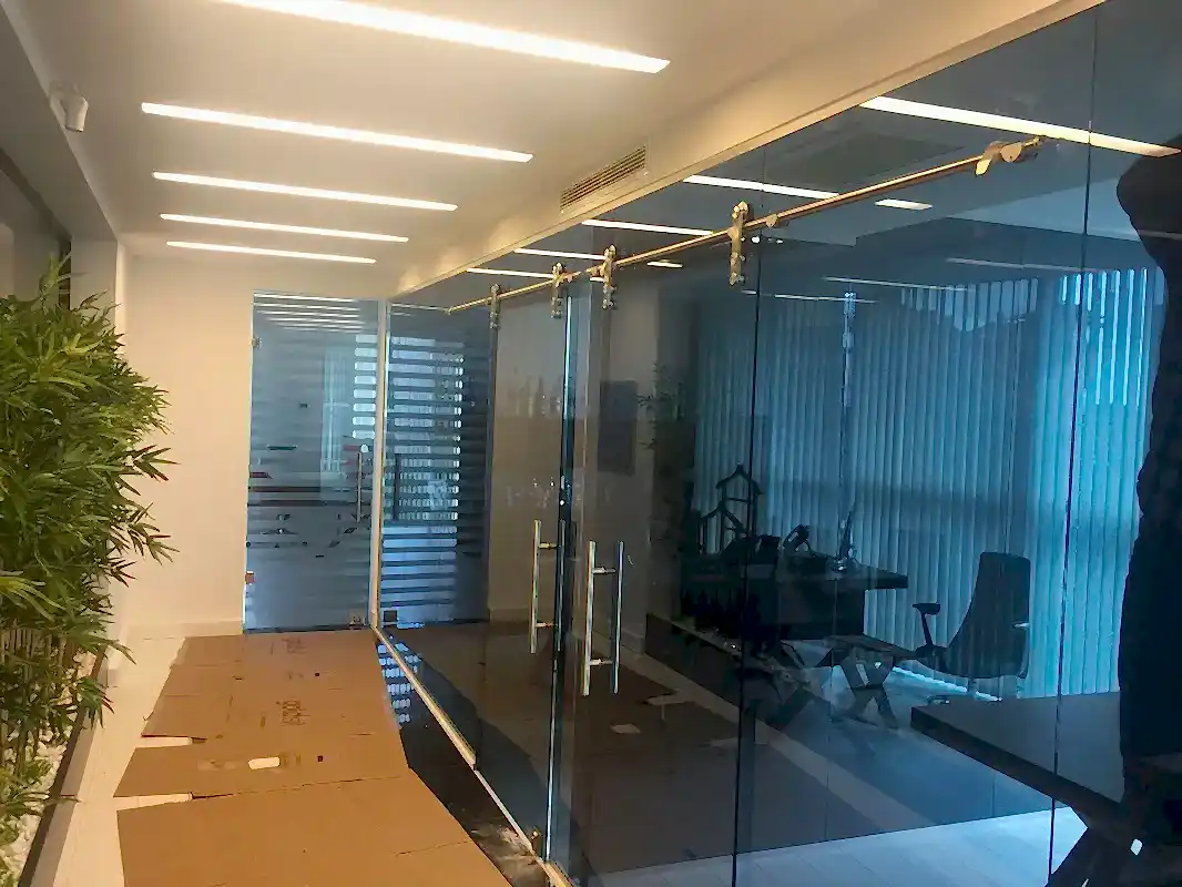 Manet Sistem Cam Bölme