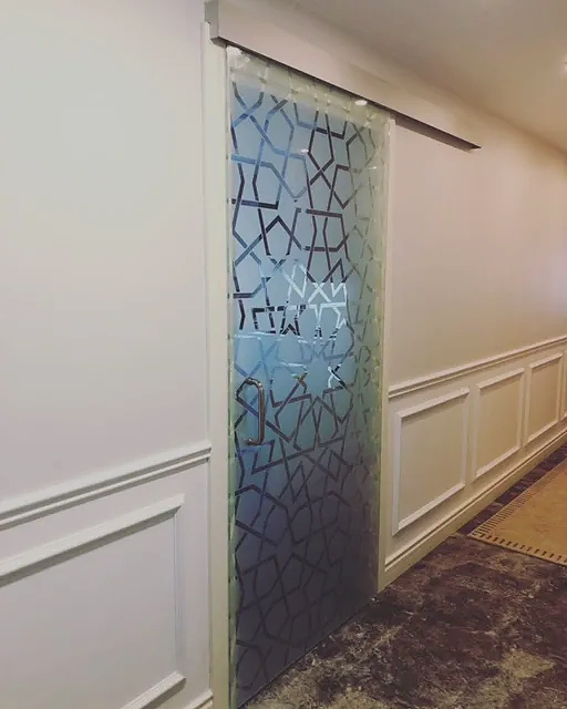 Soft Close Yavaşlatıcılı Kumlama Sürgü Cam Kapı | Cam Dizayn