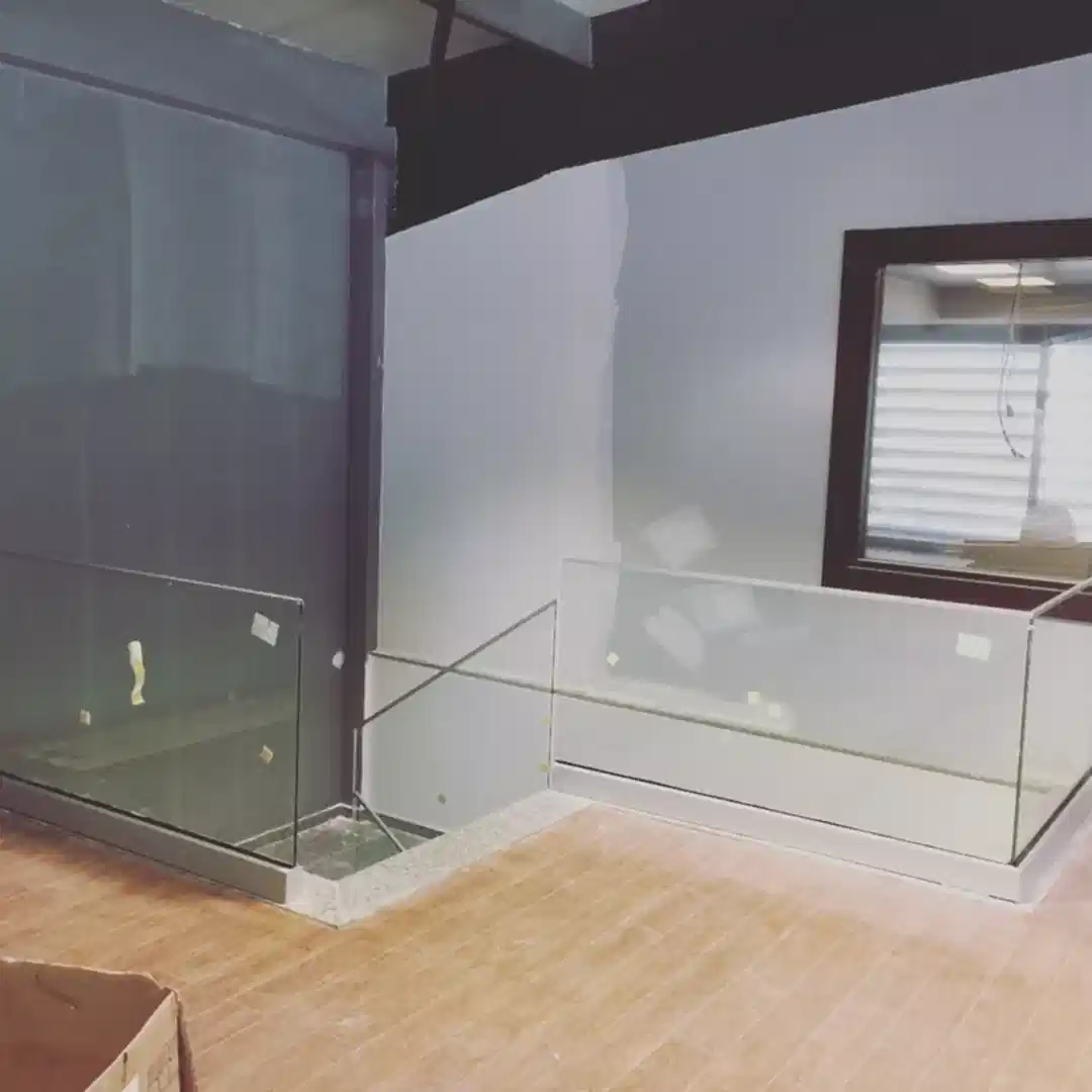 Bazalı Cam Korkuluk