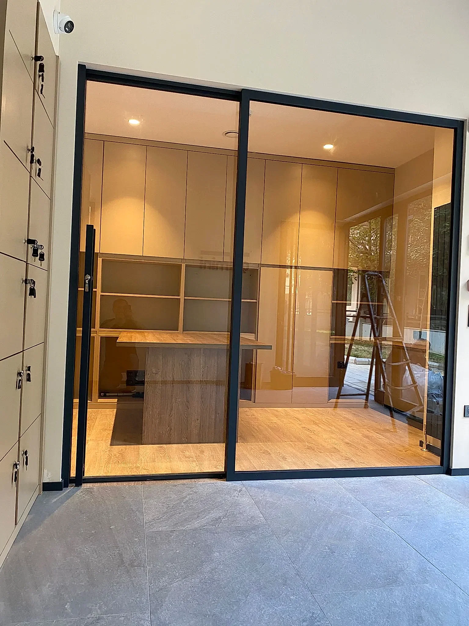 Çerçeveli Sürme Cam Kapı