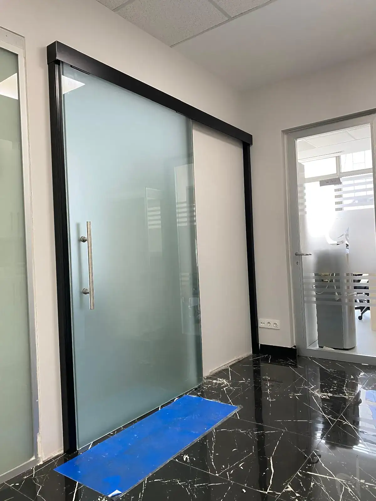 Kasalı Sürme Cam Kapı