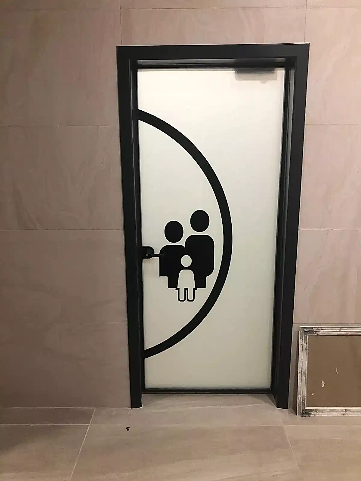 Hoppe Pervazlı Opak Lamine Camlı Kapı Sistemleri