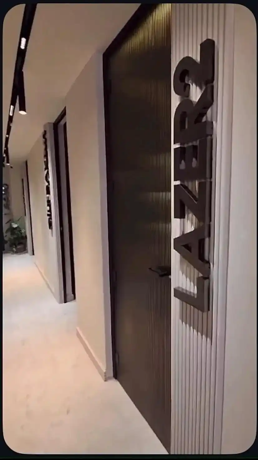 Nevrürlü Kanallı Camlı Cam Kapılar