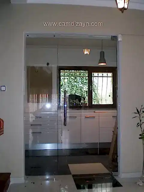 Paraduş Pivot Sabit Camlı Kapı